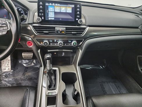 Used 2018 Honda Accord Sport image 16