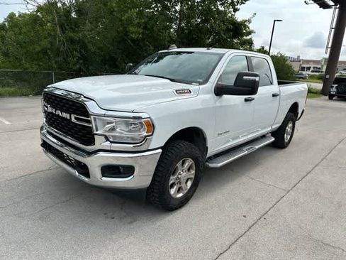Certified 2024 RAM 2500 Big Horn AWD/4WD image 24