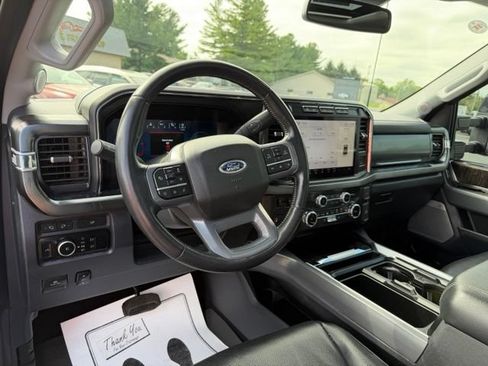 Used 2024 Ford F250 Lariat w/ Lariat Ultimate Package AWD/4WD image 33