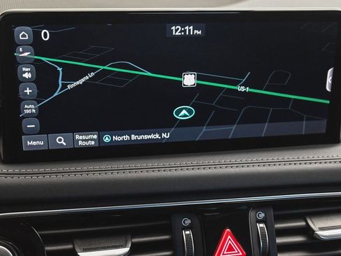 Used 2023 Genesis G70 2.0T image 17