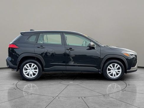 Certified 2025 Toyota Corolla Cross L AWD/4WD image 7