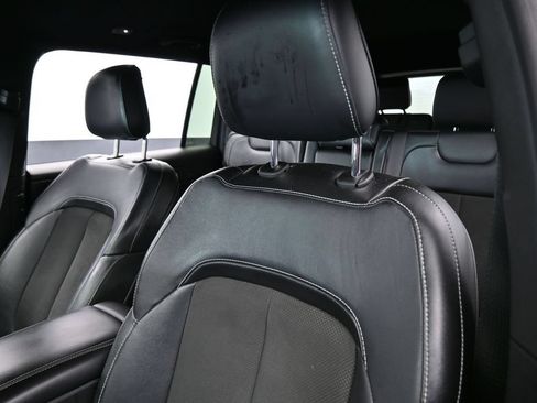 Used 2022 Jeep Grand Cherokee L Laredo RWD image 18