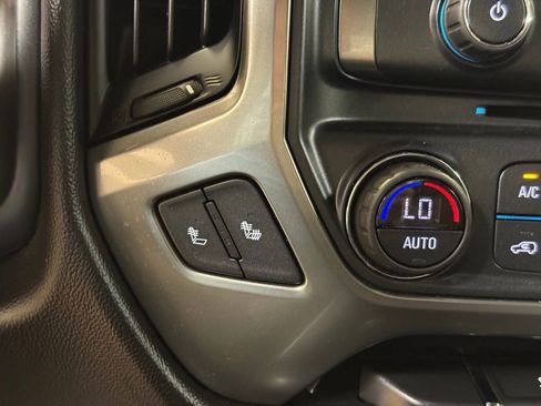 Used 2018 Chevrolet Silverado 1500 LT w/ All Star Edition AWD/4WD image 36