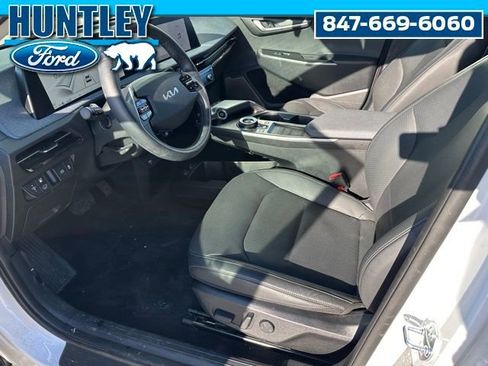 Used 2024 Kia EV6 Wind image 17