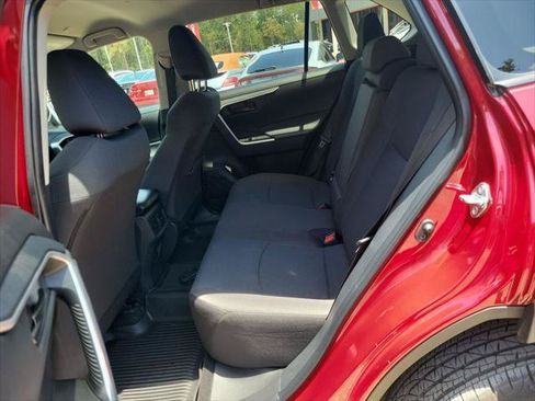 Certified 2025 Toyota RAV4 LE FWD image 32