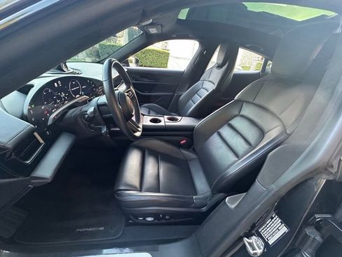 Used 2020 Porsche Taycan Turbo image 10