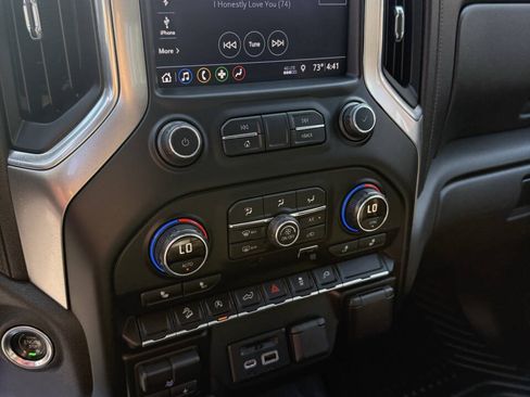 Used 2019 Chevrolet Silverado 1500 LT w/ All-Star Edition AWD/4WD image 13