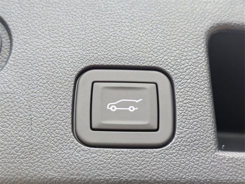 New 2026 Chevrolet Equinox RS w/ Convenience Package III image 30