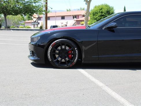 Used 2014 Chevrolet Camaro SS w/ SS Performance Package RWD image 12