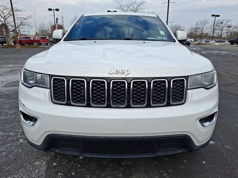 Used 2017 Jeep Grand Cherokee Laredo w/ Quick Order Package 23E image 2