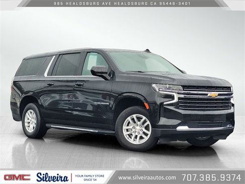 Used 2024 Chevrolet Suburban LT image 1