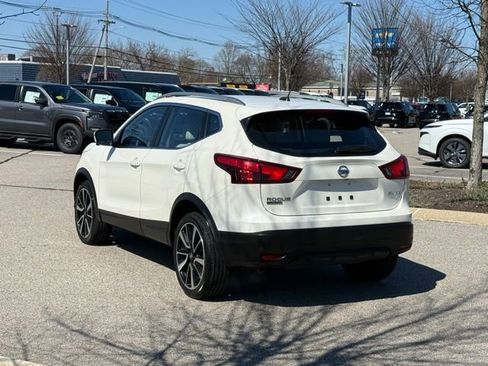 Used 2019 Nissan Rogue Sport SL image 8