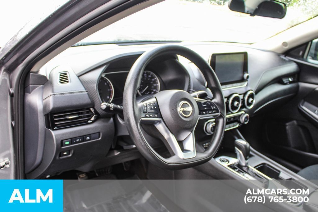 Used 2024 Nissan Sentra SV FWD image 30