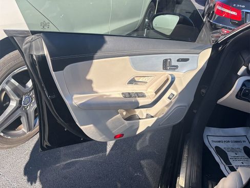 Used 2023 Mercedes-Benz CLA 250 image 8