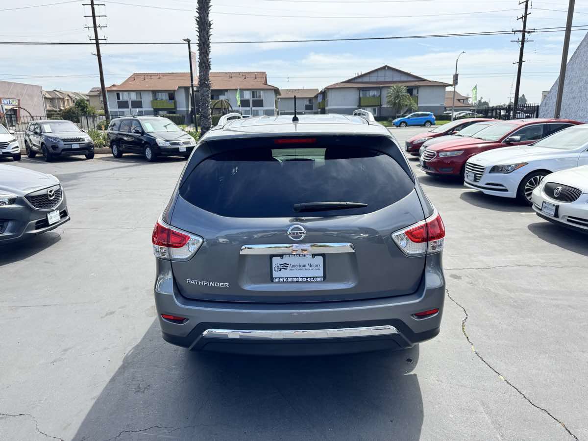 Used 2016 Nissan Pathfinder S FWD image 4