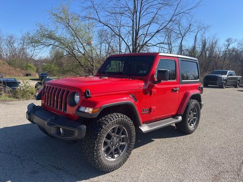 Used 2021 Jeep Wrangler Sport image 4