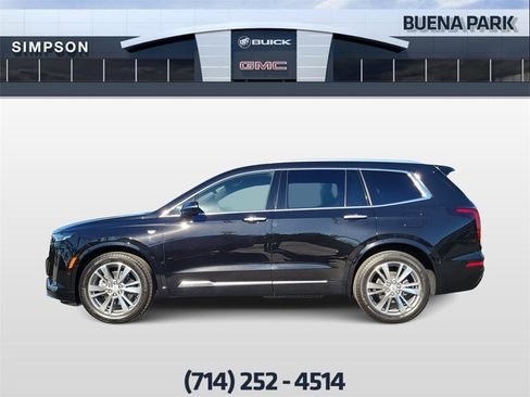 Used 2025 Cadillac XT6 Premium Luxury w/ Technology Package image 5
