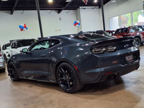 Used 2022 Chevrolet Camaro SS RWD image 4