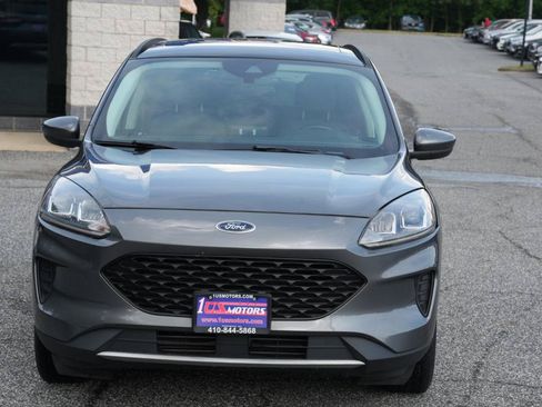 Used 2021 Ford Escape SE w/ Convenience Package AWD/4WD image 2