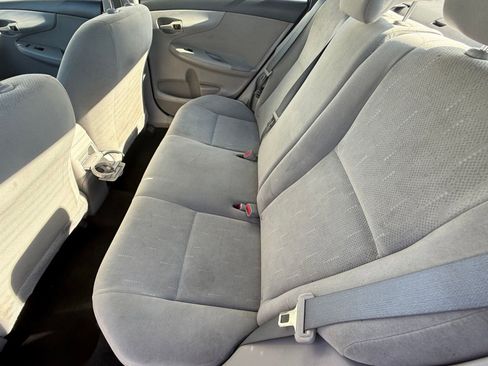 Used 2012 Toyota Corolla L image 23