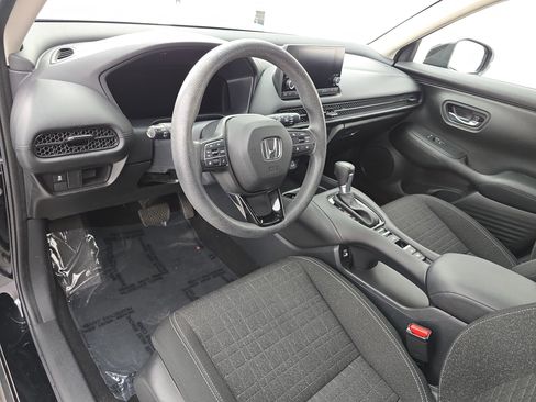 Used 2023 Honda HR-V LX image 15
