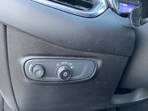 Used 2020 Chevrolet Equinox LT FWD image 43