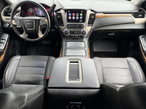 Used 2016 GMC Yukon Denali w/ Open Road Package AWD/4WD image 18