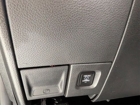 Certified 2024 RAM 2500 Limited image 14