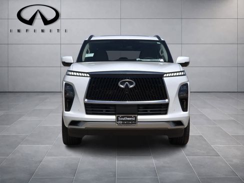 New 2026 INFINITI QX80 Luxe image 2