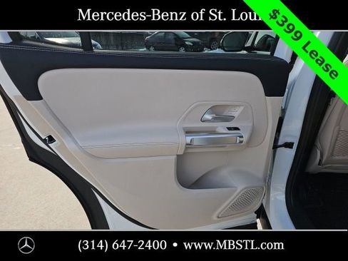 Certified 2025 Mercedes-Benz GLB 250 4MATIC image 11