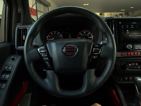 Used 2026 Nissan Frontier PRO-4X AWD/4WD image 35