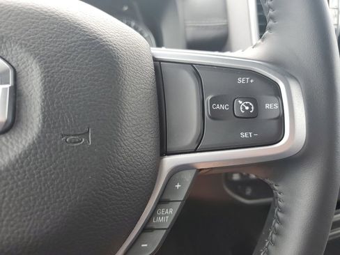 Used 2023 RAM 1500 Big Horn AWD/4WD image 23