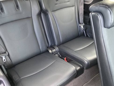 Used 2011 Toyota Highlander SE w/ Tow Pkg AWD/4WD image 22