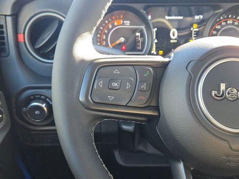 New 2025 Jeep Wrangler Rubicon w/ Xtreme 35 Tire Package image 27