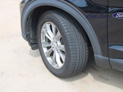 Used 2022 Ford Explorer XLT w/ Equipment Group 202A RWD image 9