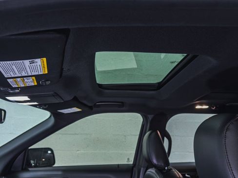 Used 2019 Ford Explorer Limited w/ Ford Safe & Smart Package image 17