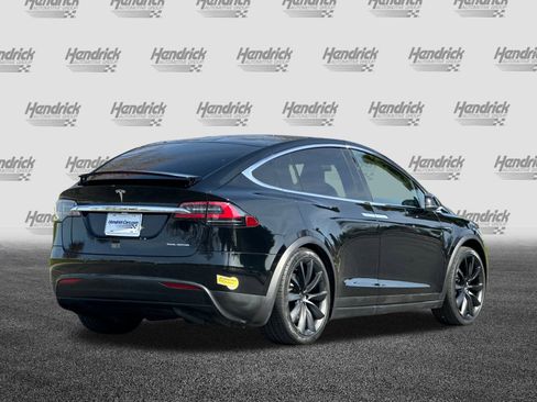 Used 2019 Tesla Model X image 5