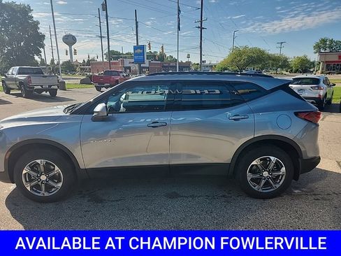 Used 2025 Chevrolet Blazer LT w/ Convenience Package AWD/4WD image 4