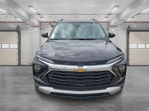 New 2026 Chevrolet TrailBlazer LT w/ LT Cold Weather Package FWD image 8