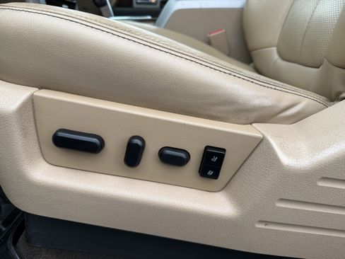 Used 2013 Ford F150 Lariat w/ Luxury Equipment Group AWD/4WD image 13