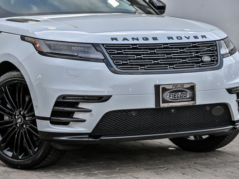 Used 2026 Land Rover Range Rover Velar Dynamic SE AWD/4WD image 2