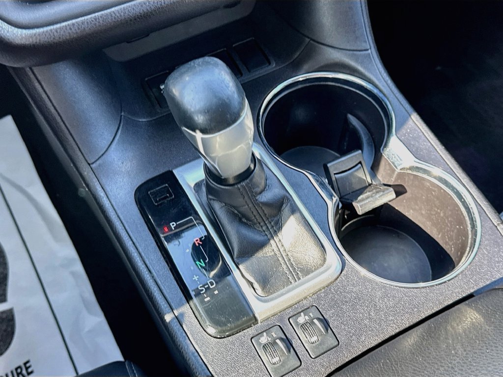 Used 2018 Toyota Highlander SE FWD image 20