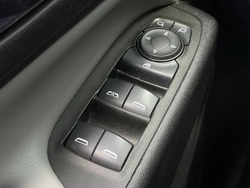Used 2023 Chevrolet Equinox LT AWD/4WD image 12