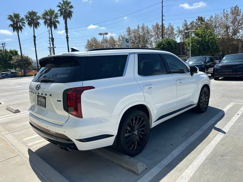 Used 2025 Hyundai Palisade Calligraphy AWD/4WD image 3