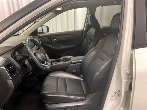 Certified 2023 Nissan Rogue SV w/ SV Premium Package image 10