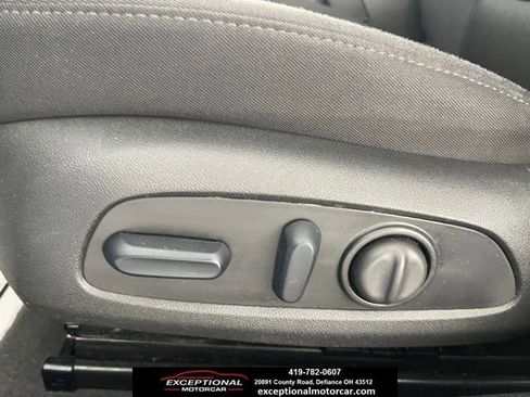 Used 2024 Chevrolet Malibu LT image 35