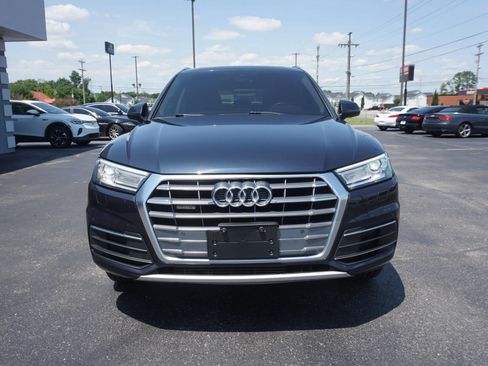 Used 2020 Audi Q5 2.0T Premium AWD/4WD image 2