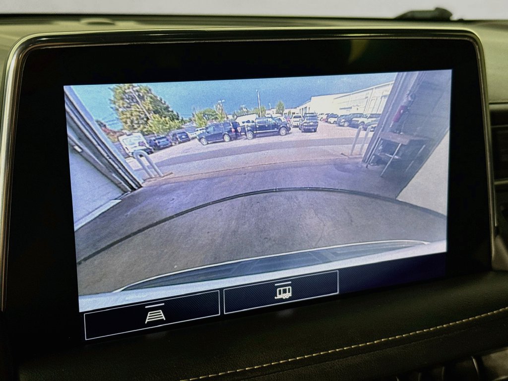 Used 2021 GMC Yukon SLT RWD image 13
