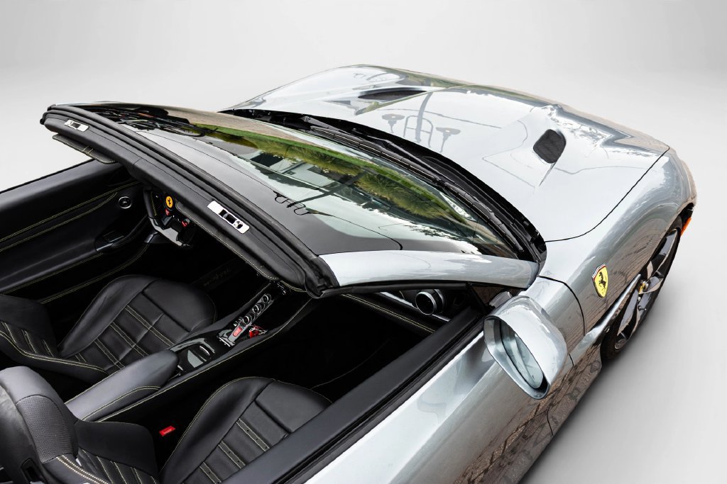 Certified 2022 Ferrari Portofino M RWD image 18