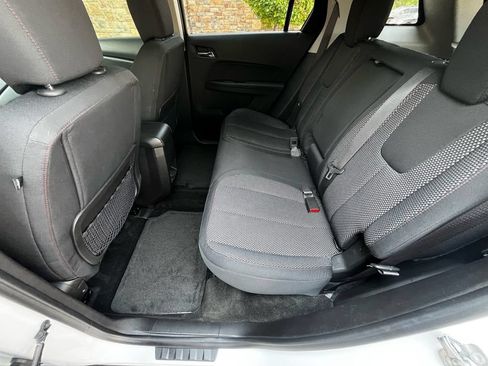 Used 2012 GMC Terrain SLE AWD/4WD image 15
